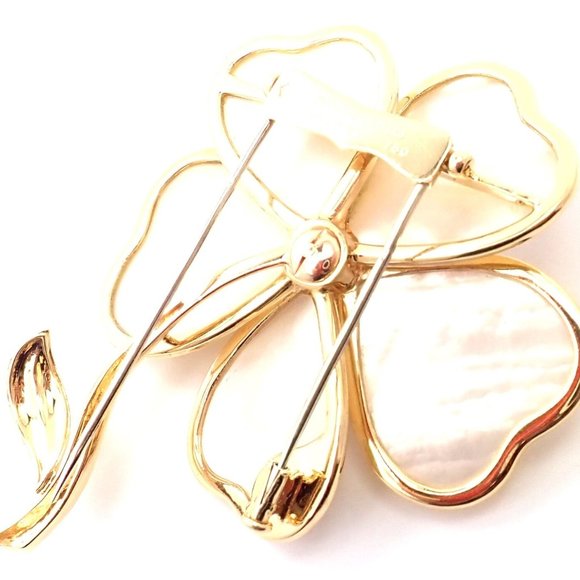 Van Cleef & Arpels Clématite 18k Yellow Gold Diamond Mother of Pearl Pin Brooch - Picture 5 of 9